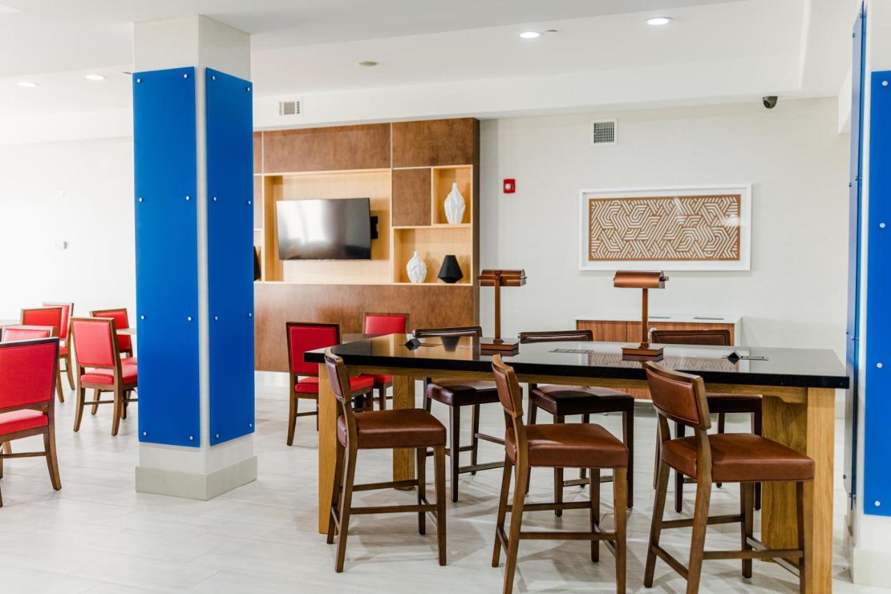 Holiday Inn Express Hotel & Suites Greenville By Ihg Eksteriør bilde